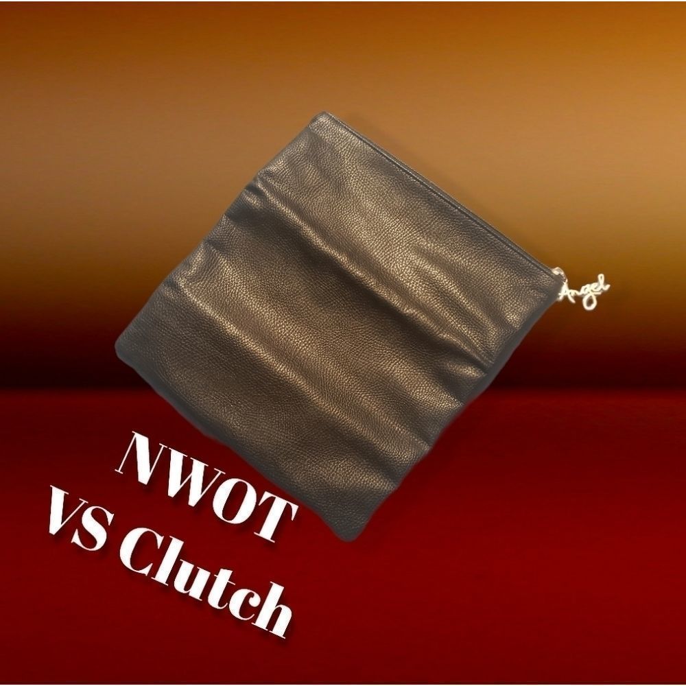 ⭐️2/$25⭐️ Sale!🆕️WOT VS Faux leather Black Clutch